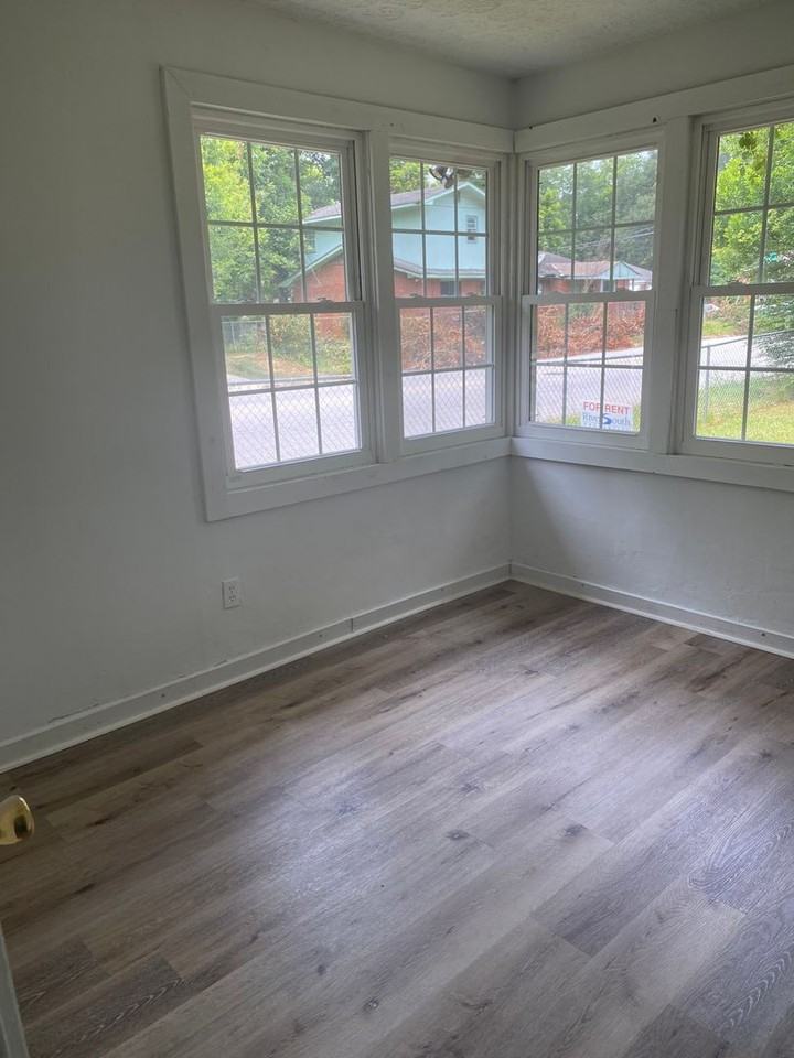 1004 Rigdon Rd - Photo 2 of 6