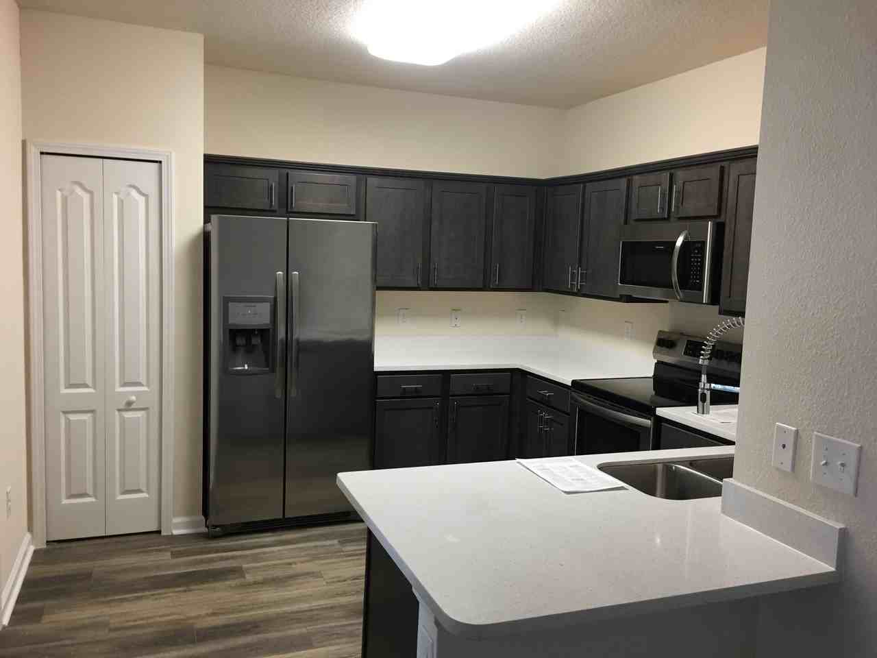 4966 Key Lime Dr - Photo 5 of 12