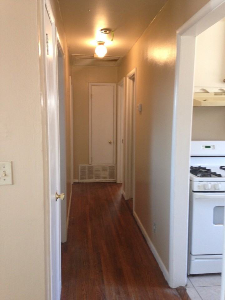 4430 N Main St - Photo 5 of 11