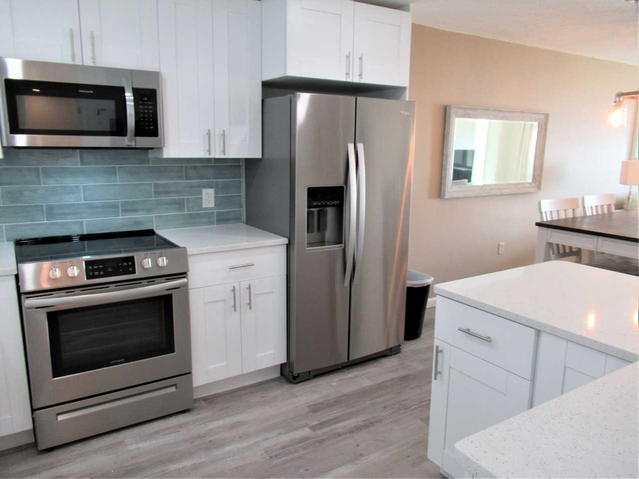 4575 Cove Cir #1004 - Photo 7 of 30