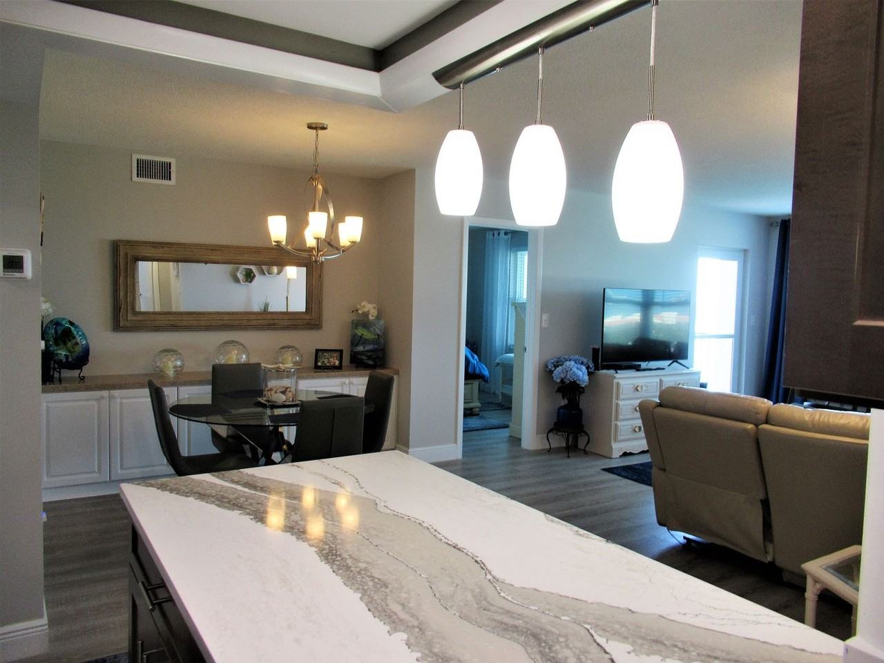 5220 Brittany Dr S #808 - Photo 6 of 34