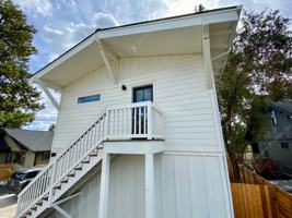 featured image of 84 Nw Portland Ave #2