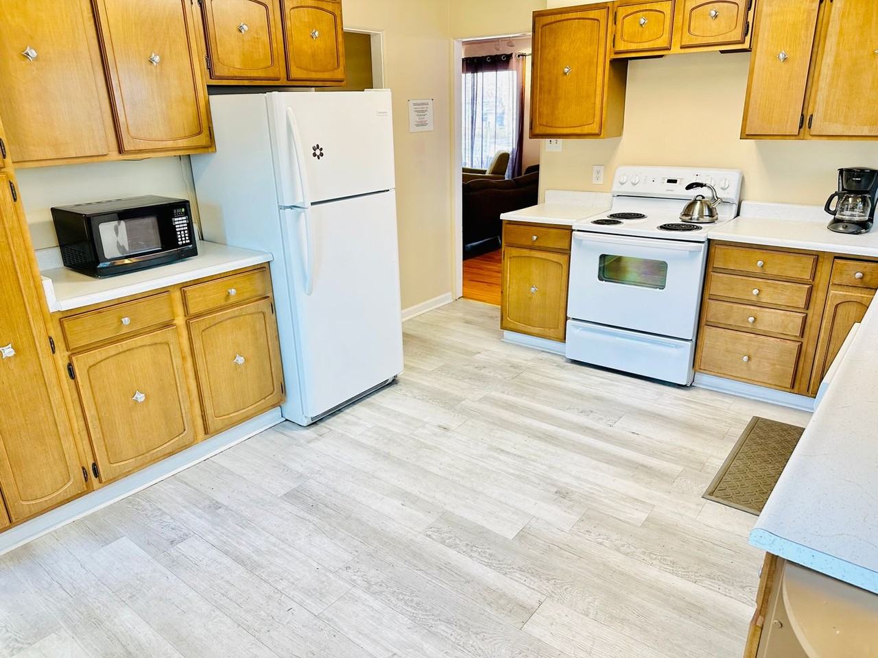 625 Plumas St - Photo 3 of 15
