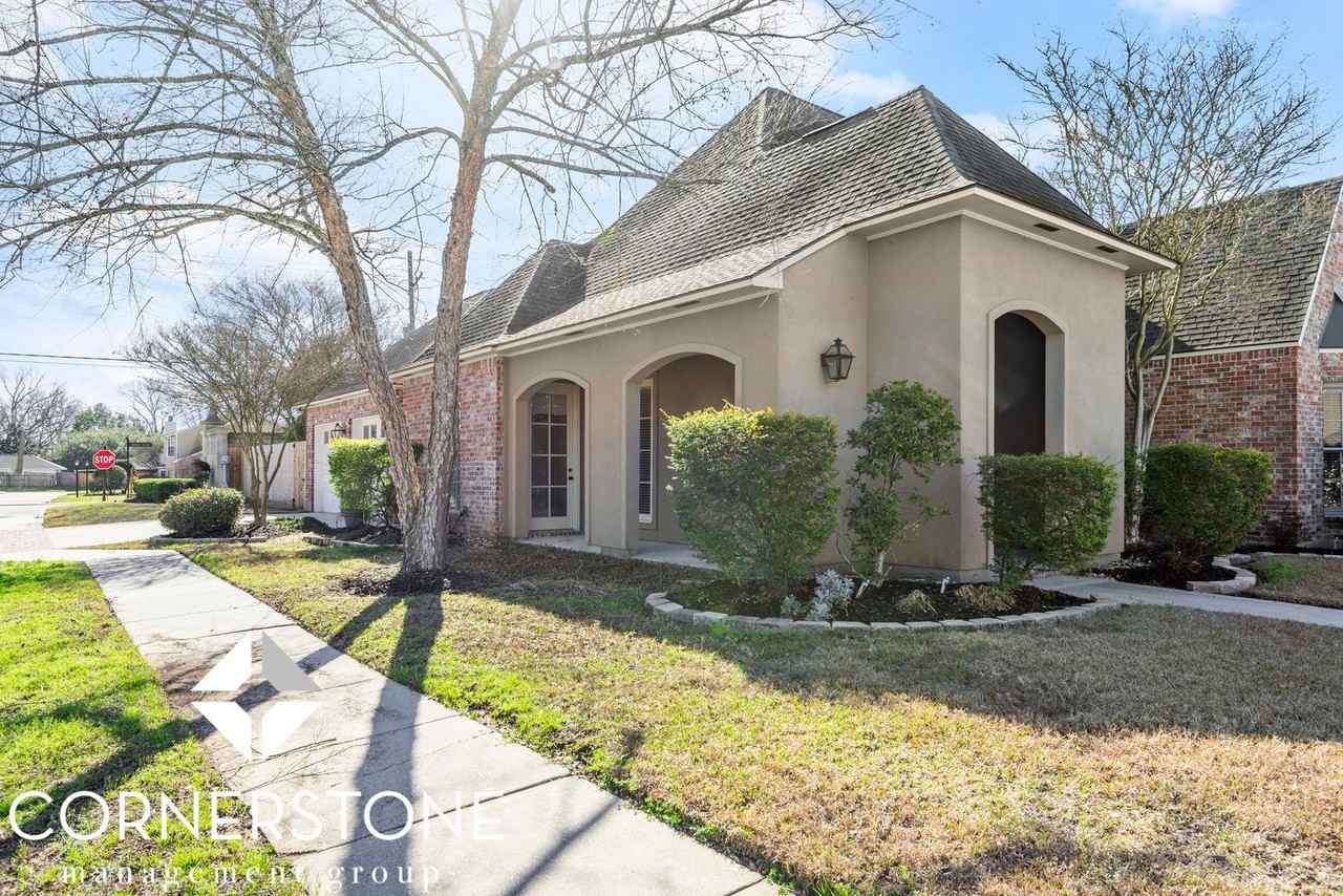 1144 Cornerstone Dr - Photo 2 of 22