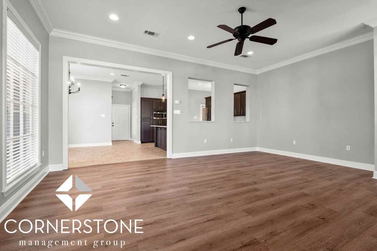 1144 Cornerstone Dr - Photo 5 of 22