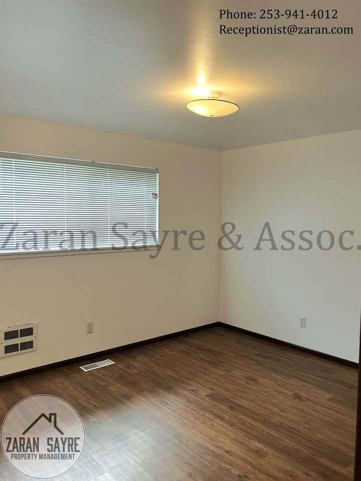 1916 S 308th St - Photo 2 of 13