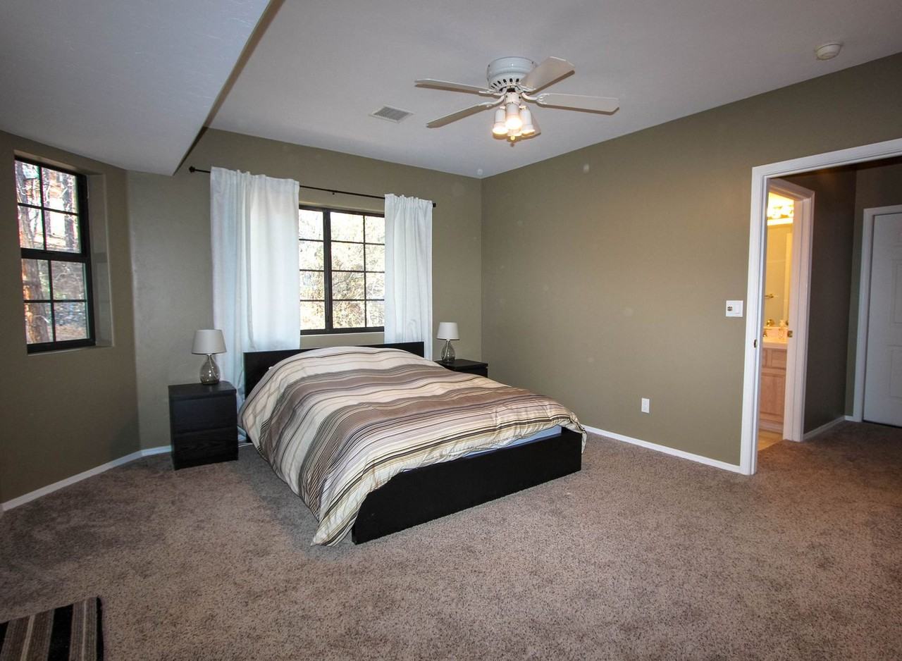 1405 E Valley View Rd - Photo 6 of 14