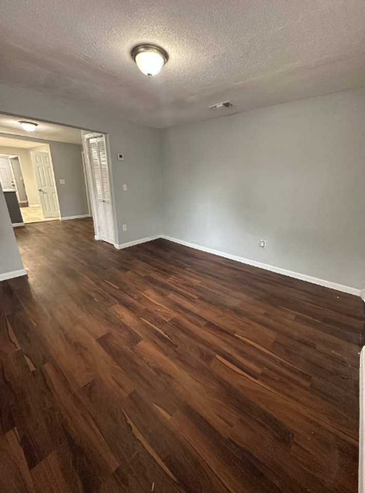 1788 W 5th St - Photo 7 of 19