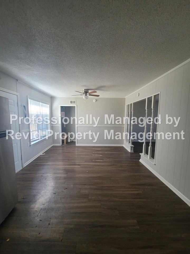 5157 Blacksmith Dr - Photo 7 of 19