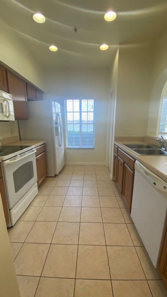 3903 45th Ter W #108 - Photo 4 of 34