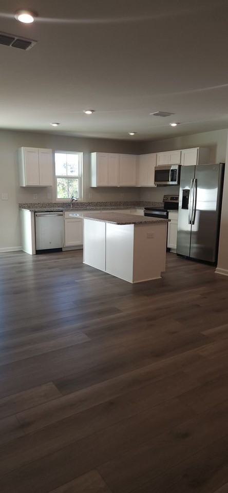 142 Sarnesfield Way - Photo 4 of 30