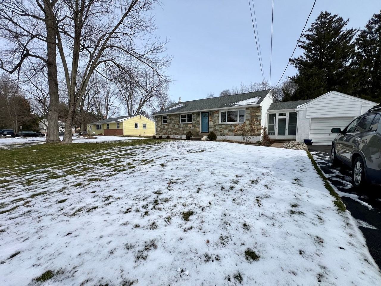 632 Gallen Rd - Photo 3 of 24