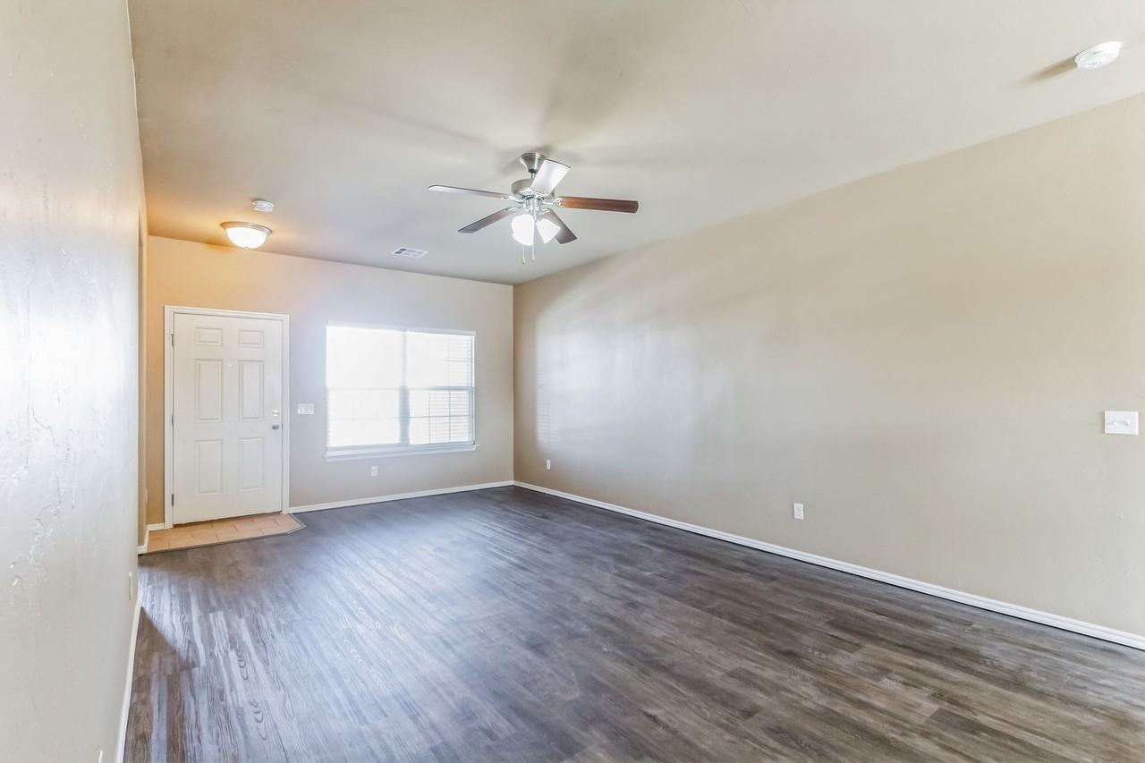 9636 Ella Ln - Photo 3 of 16