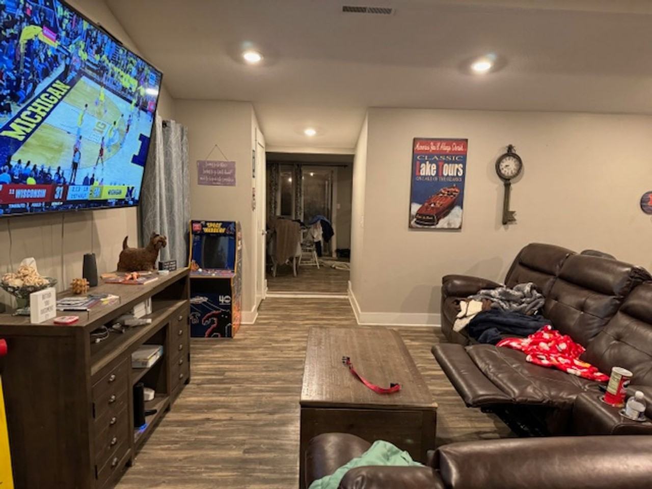 305 N Woodlawn St - Photo 4 of 6