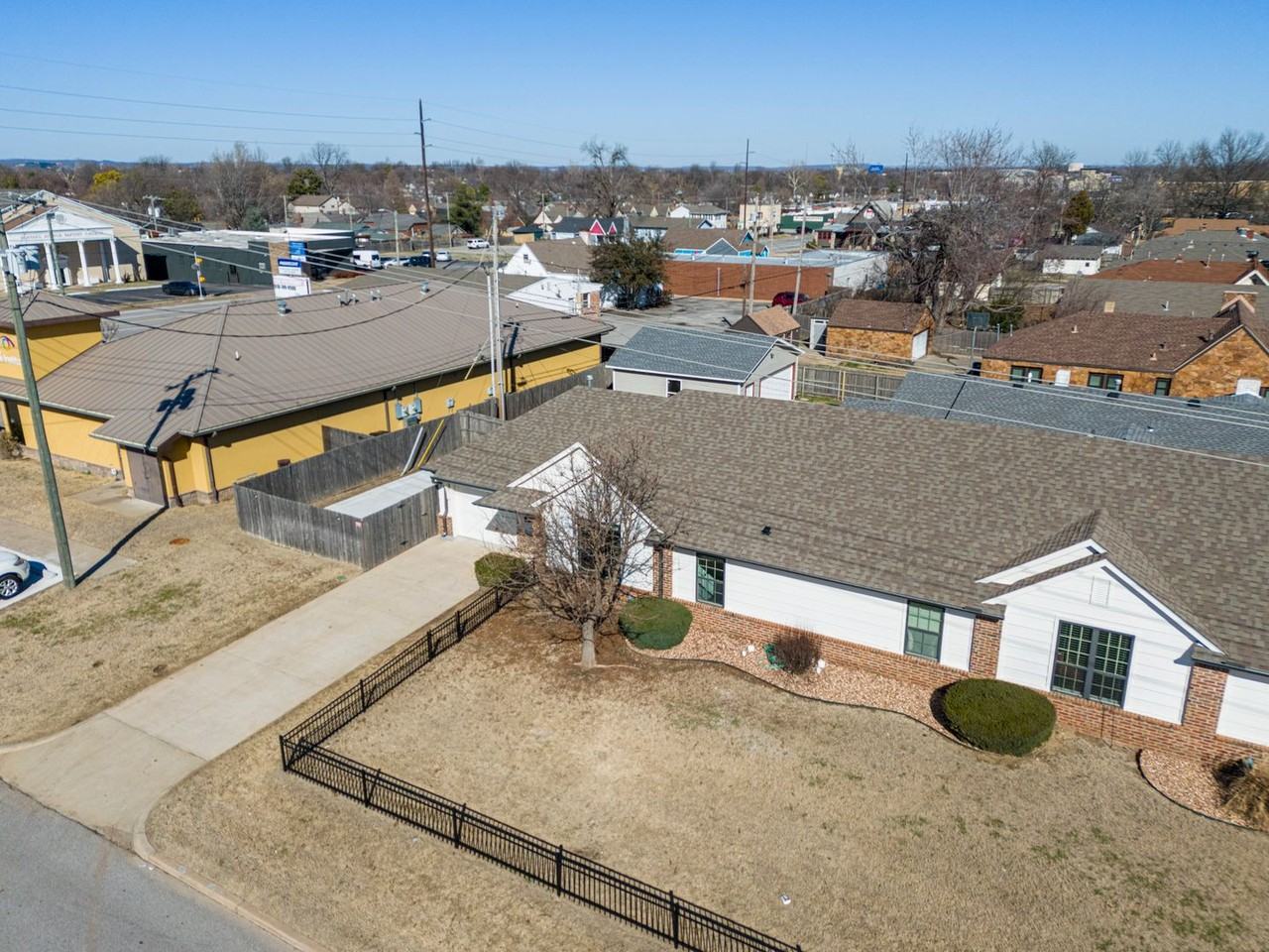 1650 S Indianapolis Ave - Photo 2 of 42