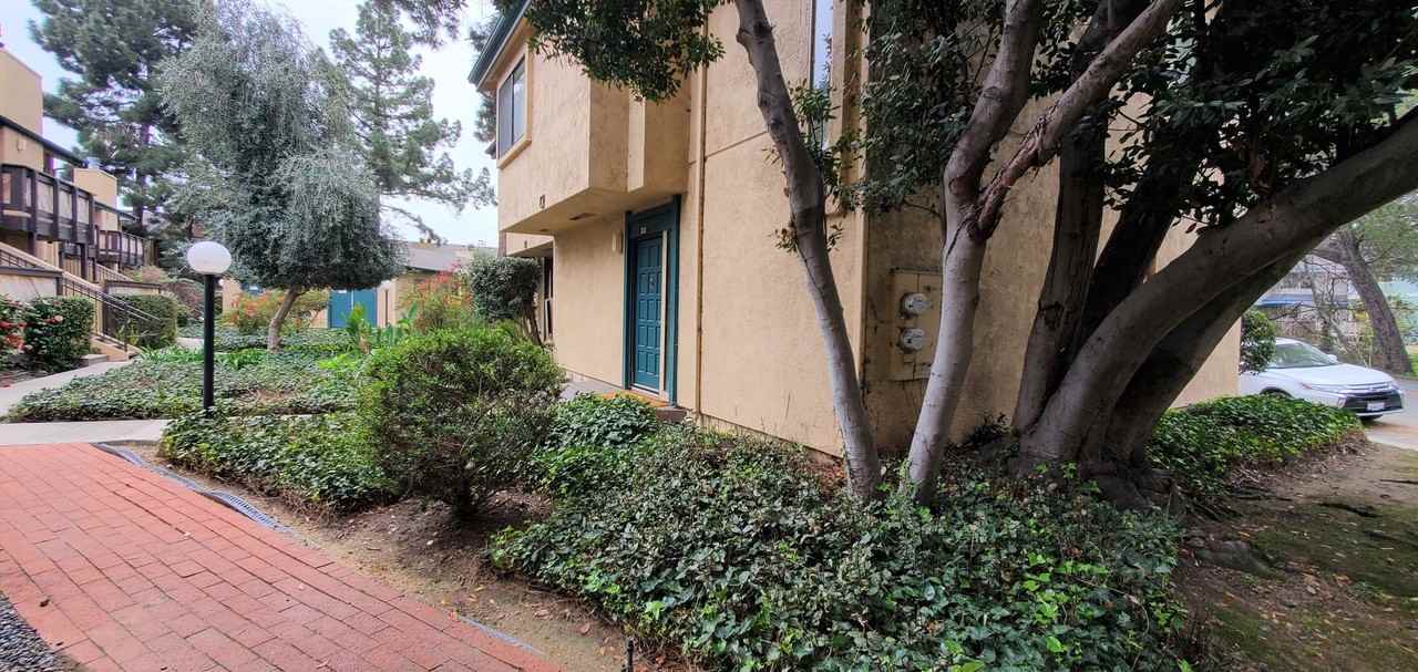 570 Peach St #32 - Photo 4 of 16