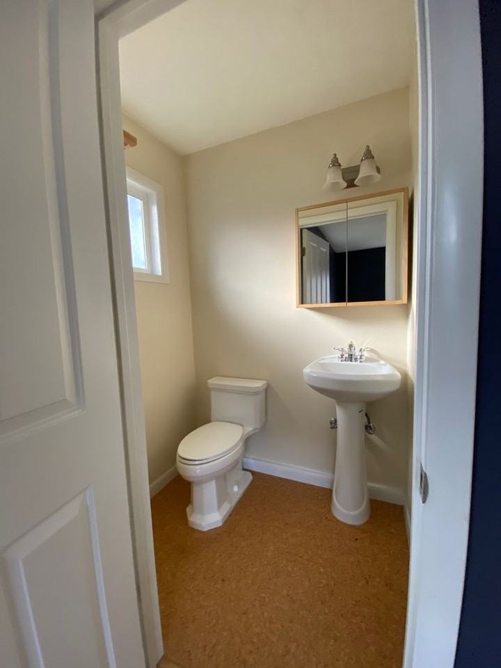705 W 13th St - Photo 4 of 13