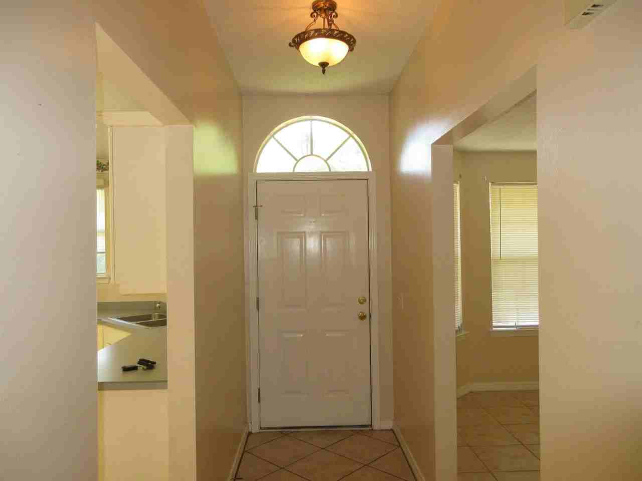 3714 Deer Creek Ln - Photo 2 of 16