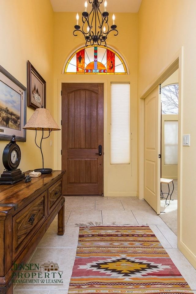 332 S Parkside Cir - Photo 4 of 50