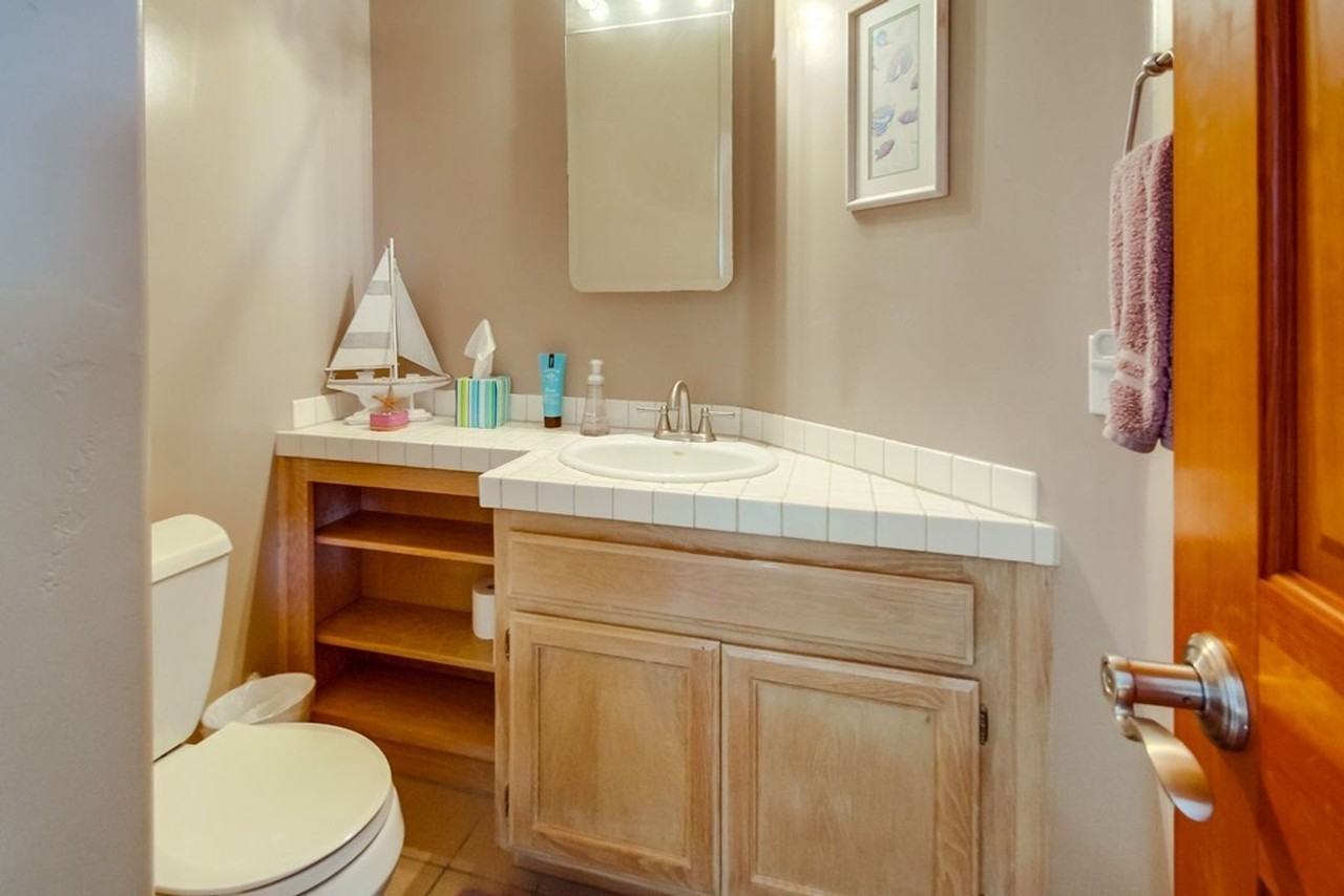 200 Pine St #2 - Photo 7 of 18