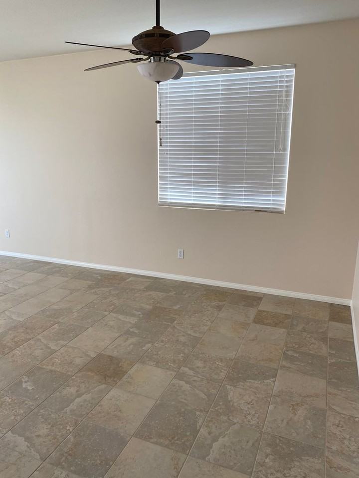 16820 Desert Lily St - Photo 4 of 28