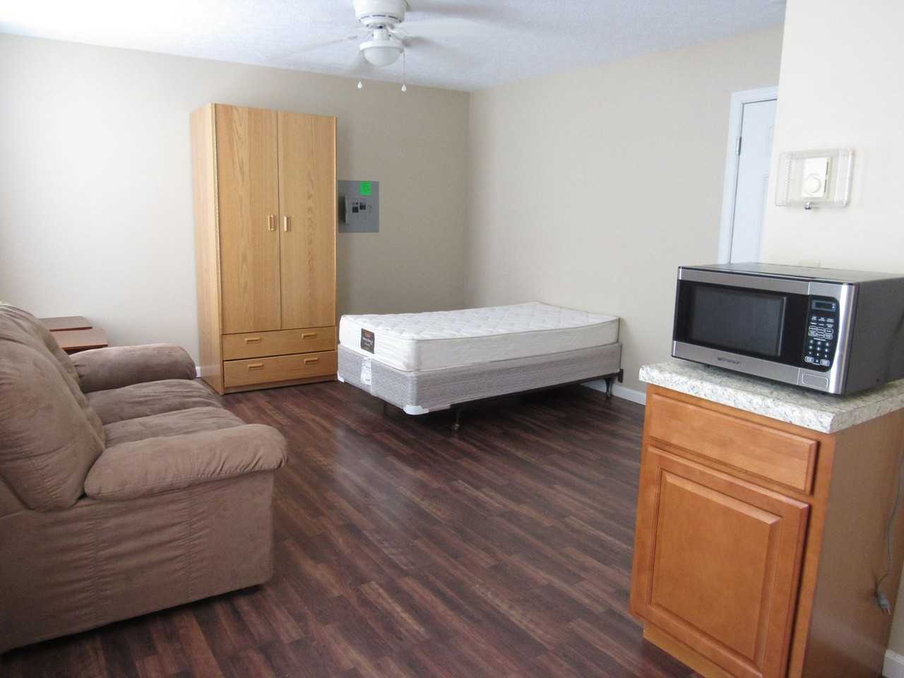 1100 RES - Photo 4 of 7