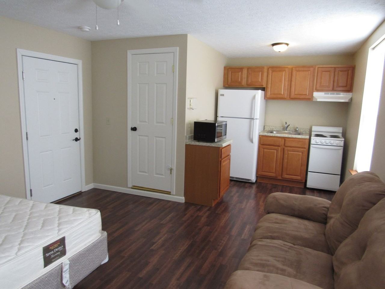 1100 RES - Photo 5 of 7