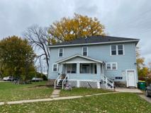 915 S Chestnut - Photo 1 of 1