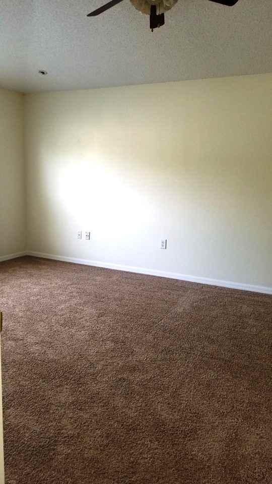 7120 N Folger Ter - Photo 7 of 11