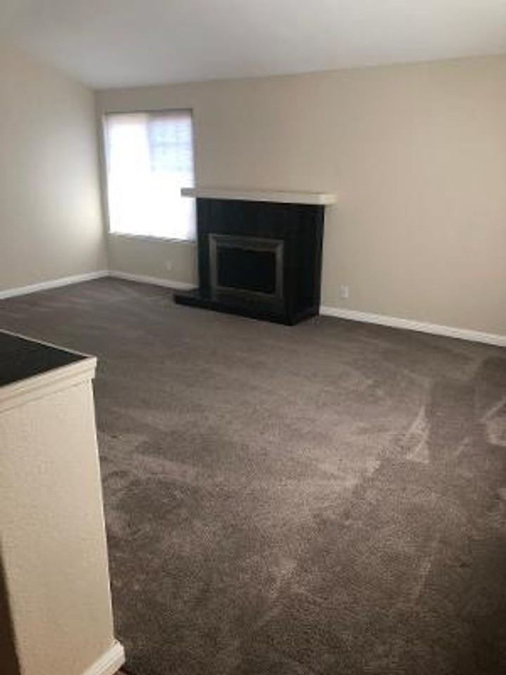 4388 Kingspark Dr - Photo 2 of 18