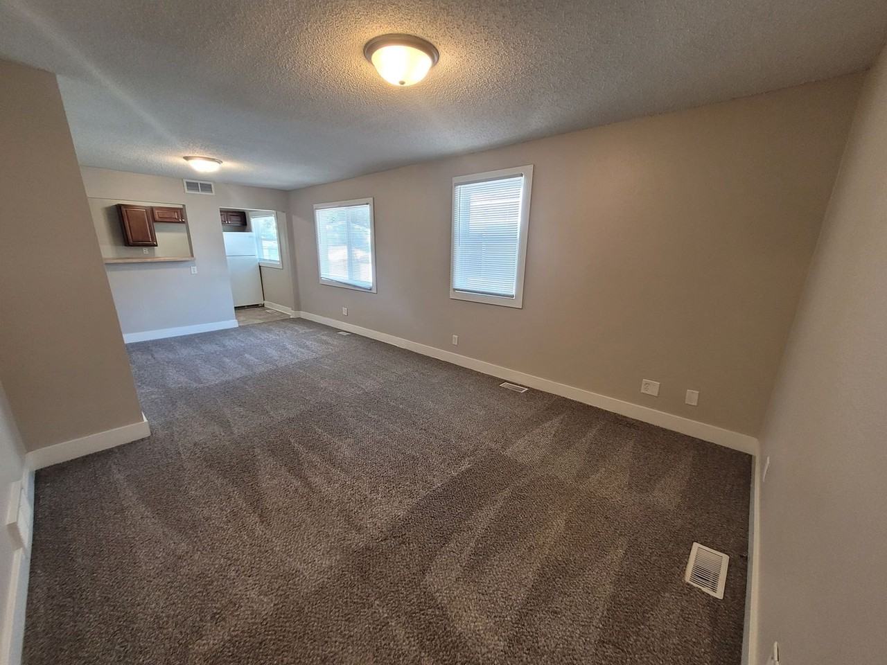2026 Des Moines St - Photo 3 of 22