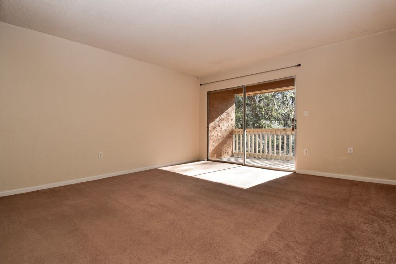 1810 Nw 23rd Blvd #275 - Photo 2 of 15