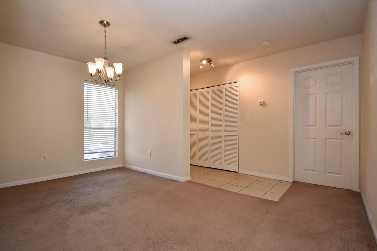 1810 Nw 23rd Blvd #275 - Photo 7 of 15