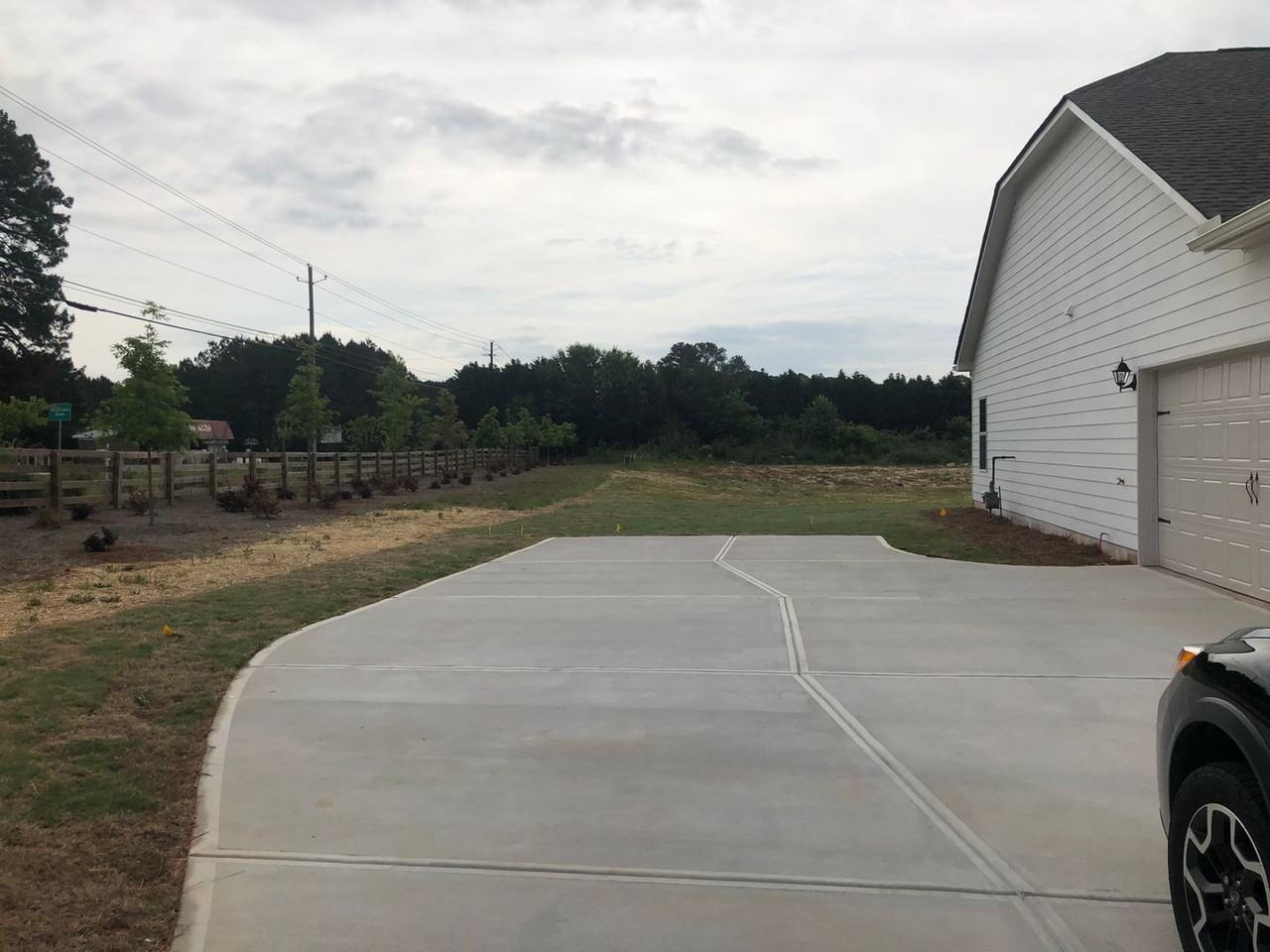 1109 Day Dr - Photo 5 of 33