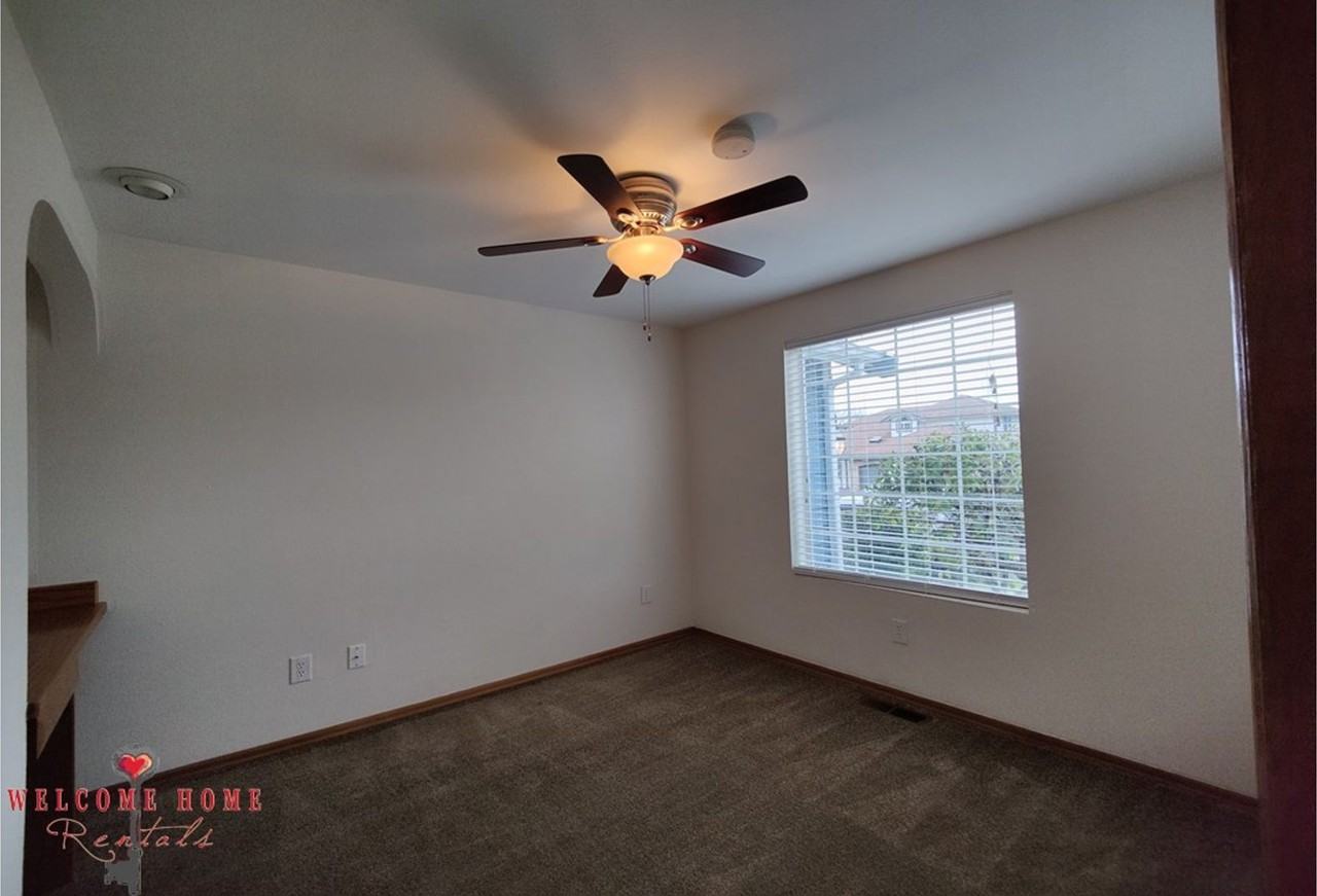 319 Marietta Pl - Photo 5 of 38