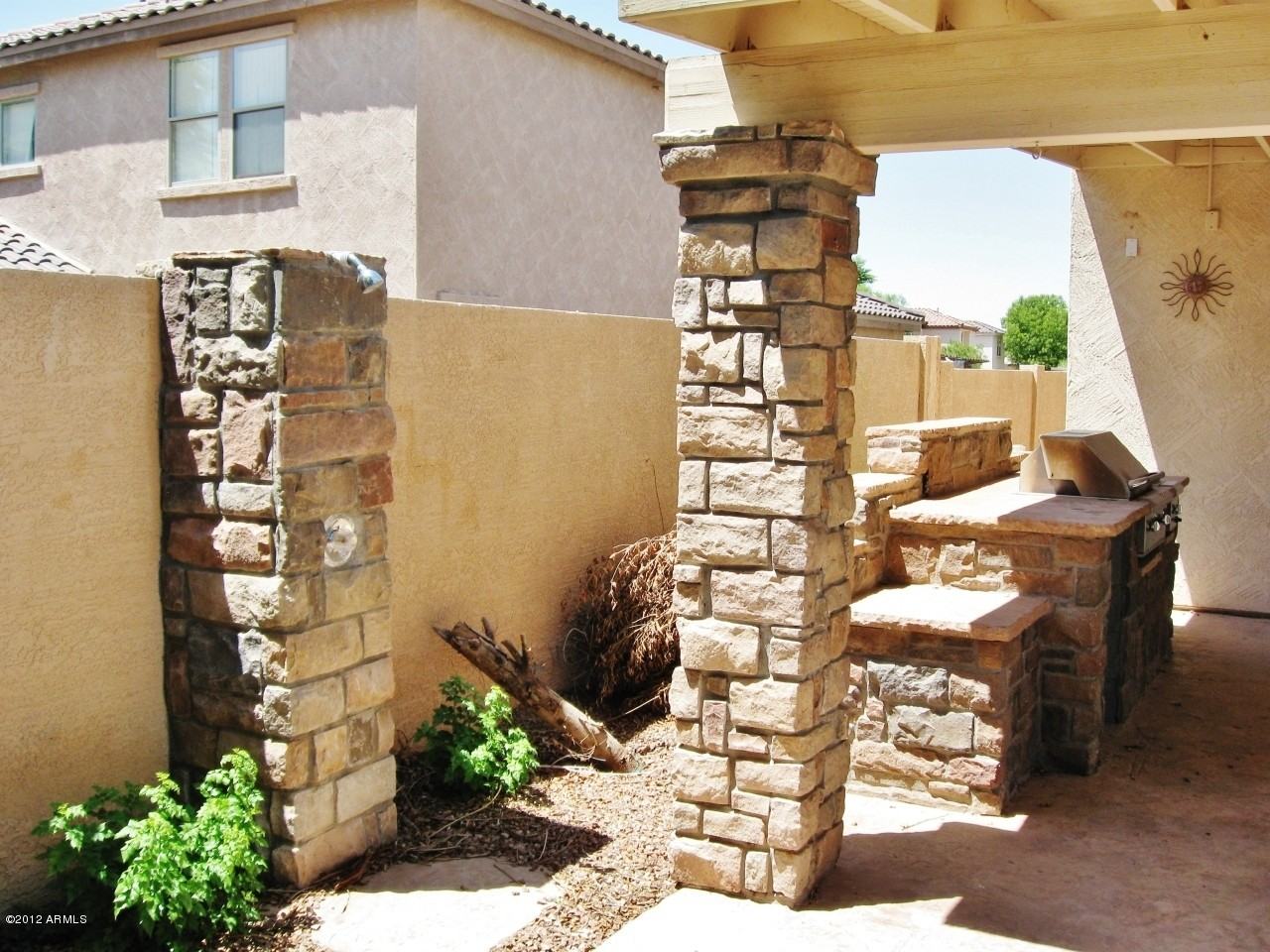 3301 S Martingale Rd - Photo 7 of 32