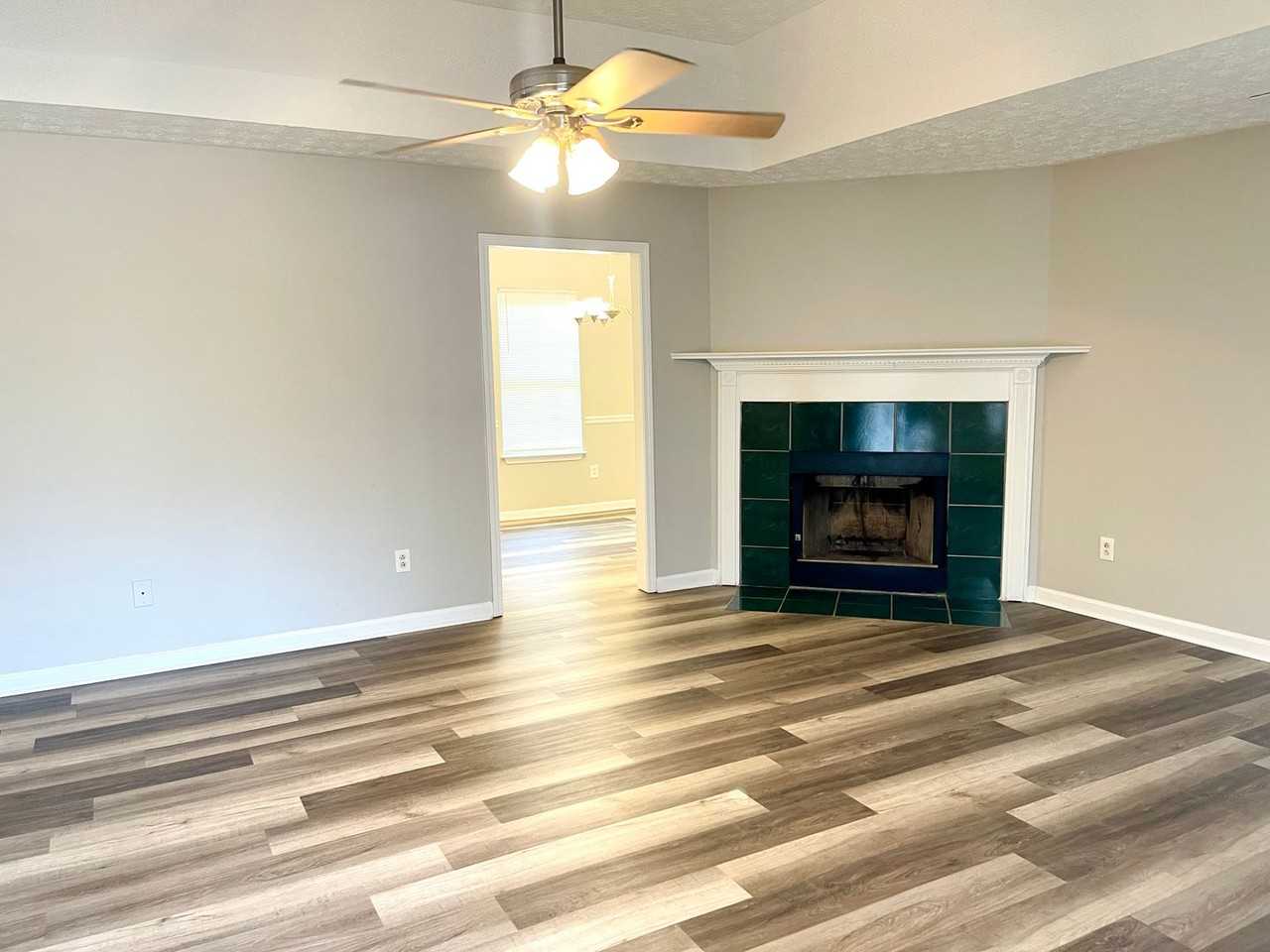 460 Mountainview Dr - Photo 2 of 23