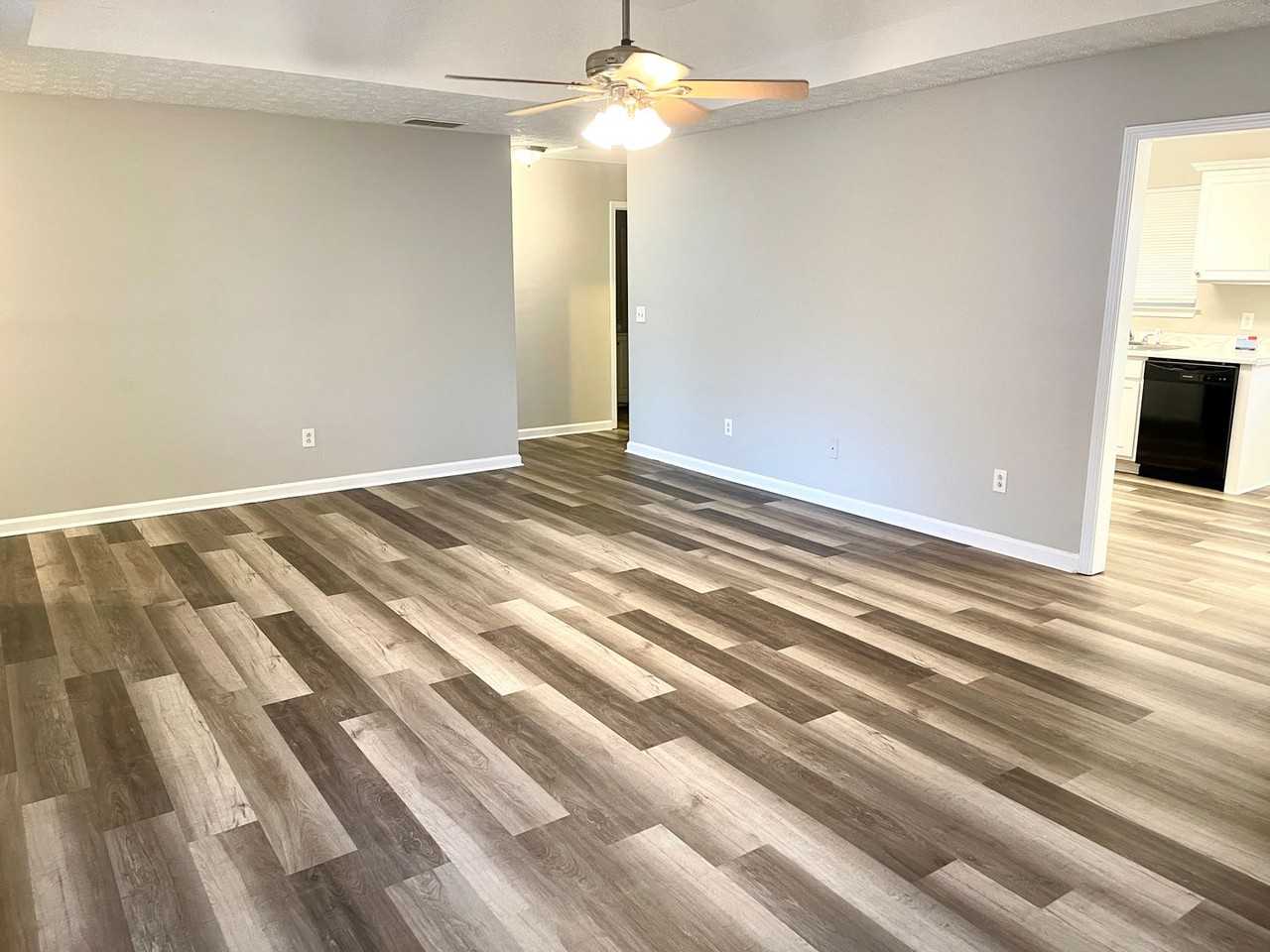 460 Mountainview Dr - Photo 3 of 23