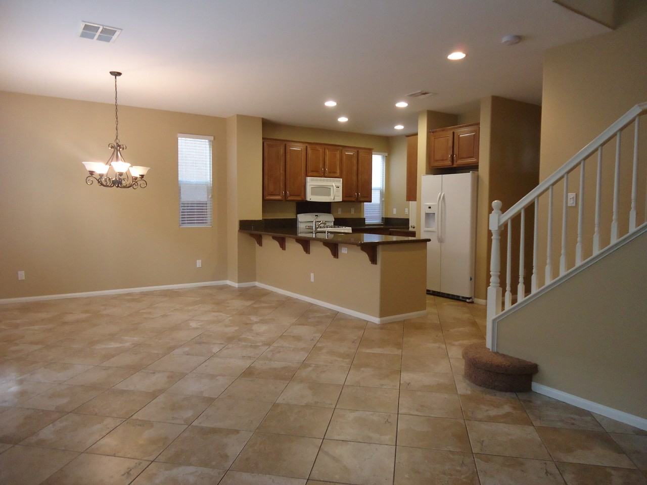 1465 Caracara Cir - Photo 6 of 16