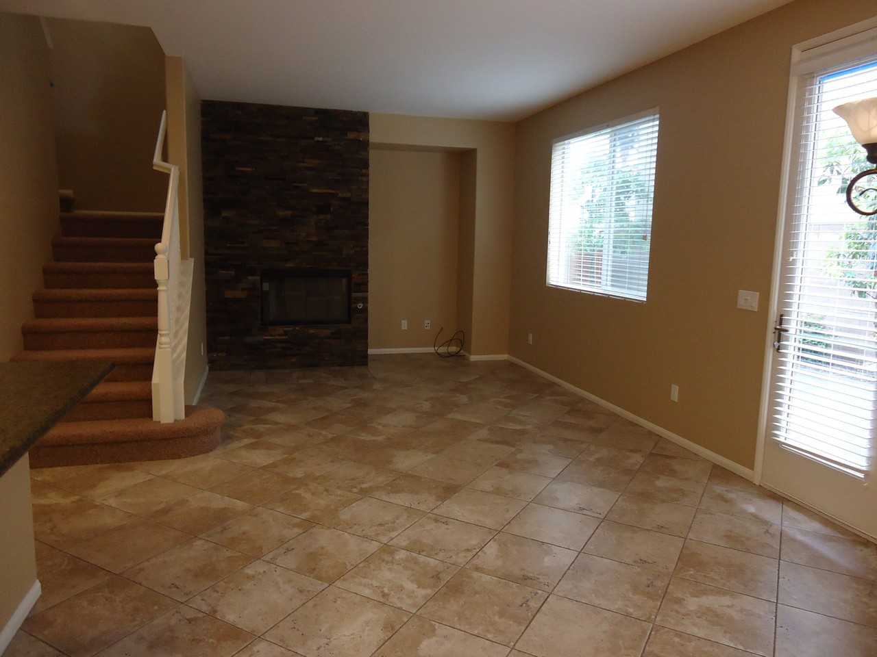 1465 Caracara Cir - Photo 7 of 16