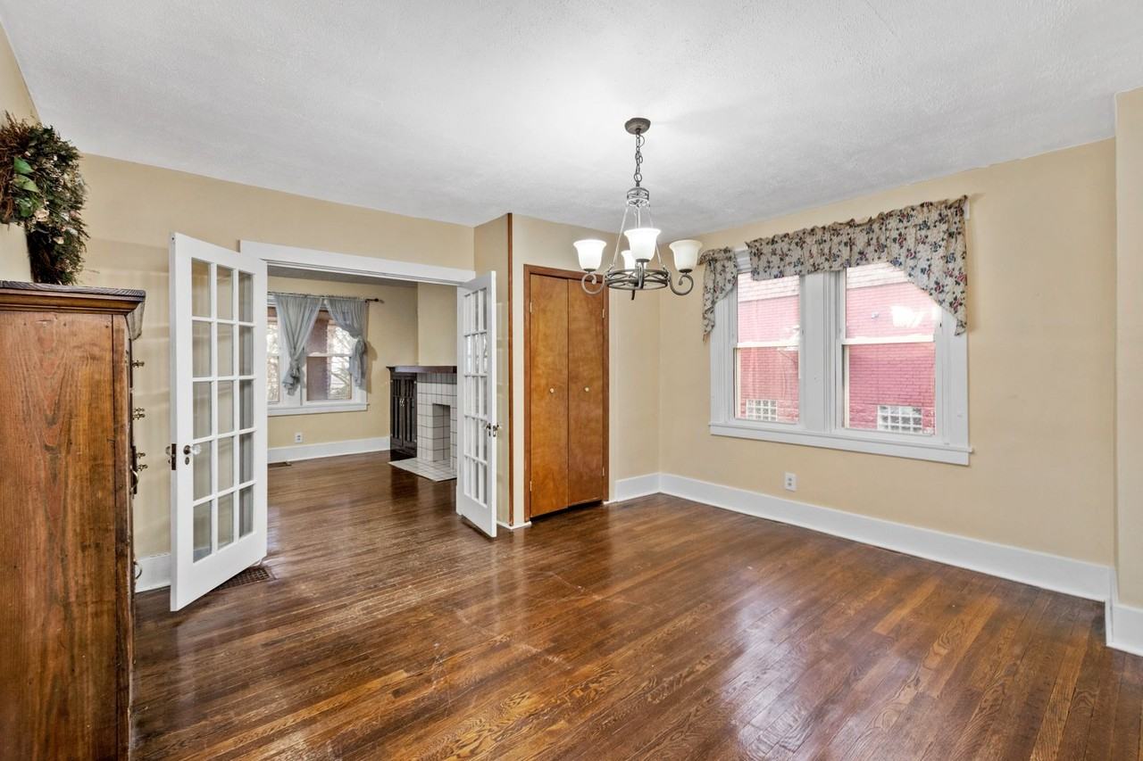 5624 Front St - Photo 6 of 21