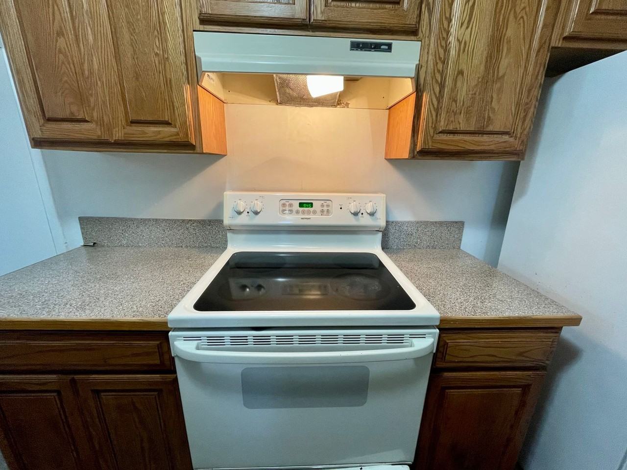 11765 Sw Butner Rd - Photo 4 of 23