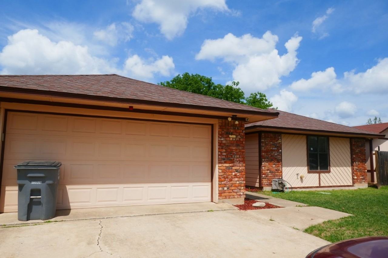 5503 Northwest Wilfred Drive - Photo 2 of 24