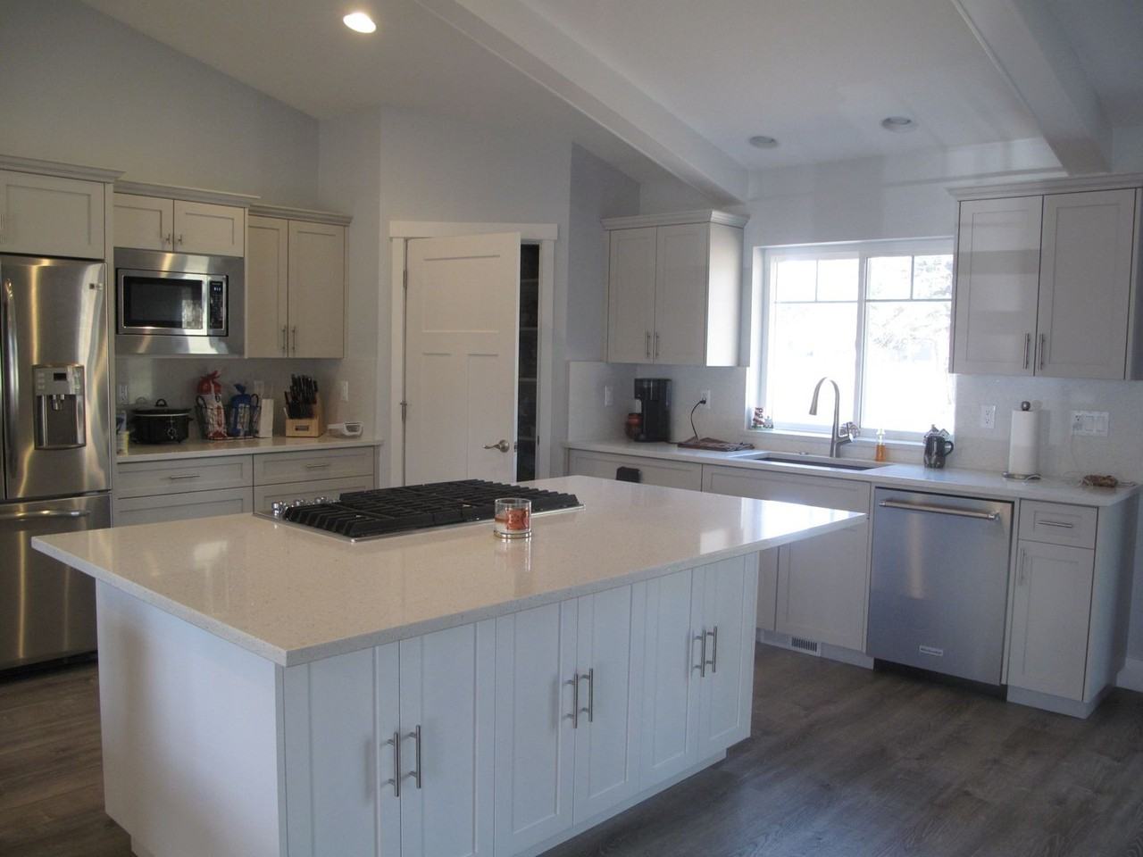 70233 Longhorn Dr - Photo 2 of 16