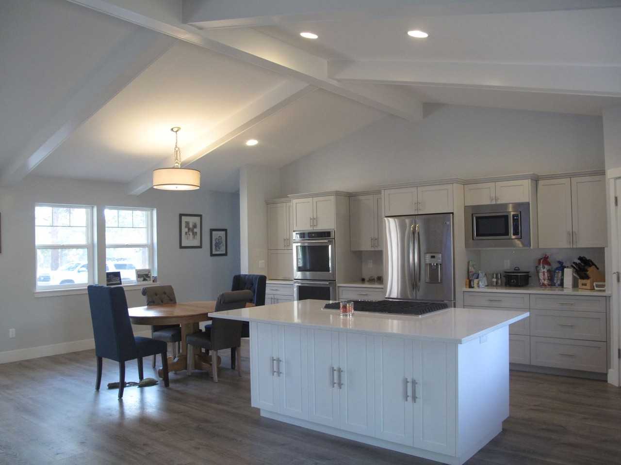 70233 Longhorn Dr - Photo 3 of 16
