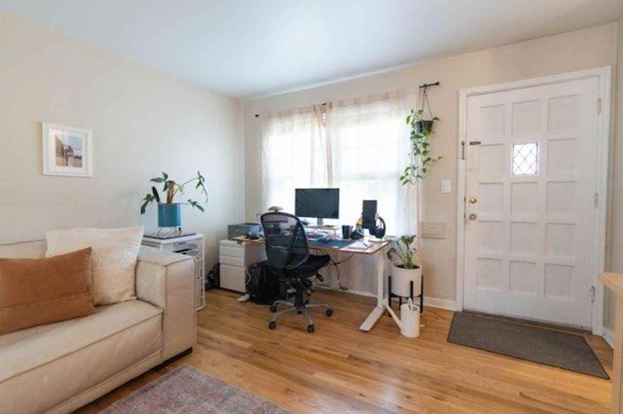 366 N 47th St - Photo 2 of 10