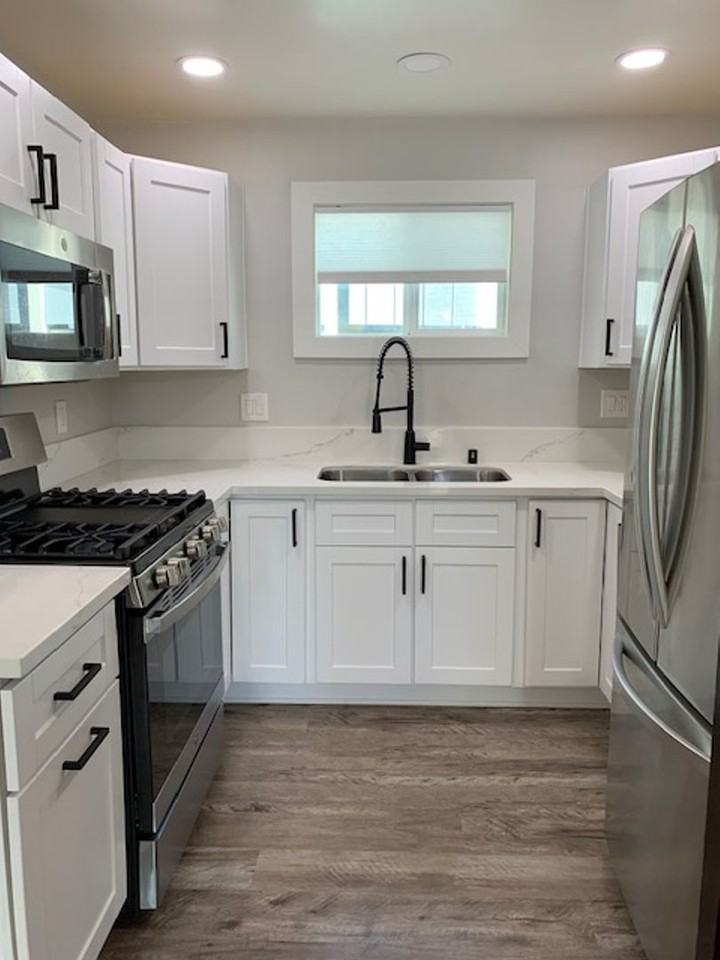 288 Cahuenga Dr - Photo 3 of 29