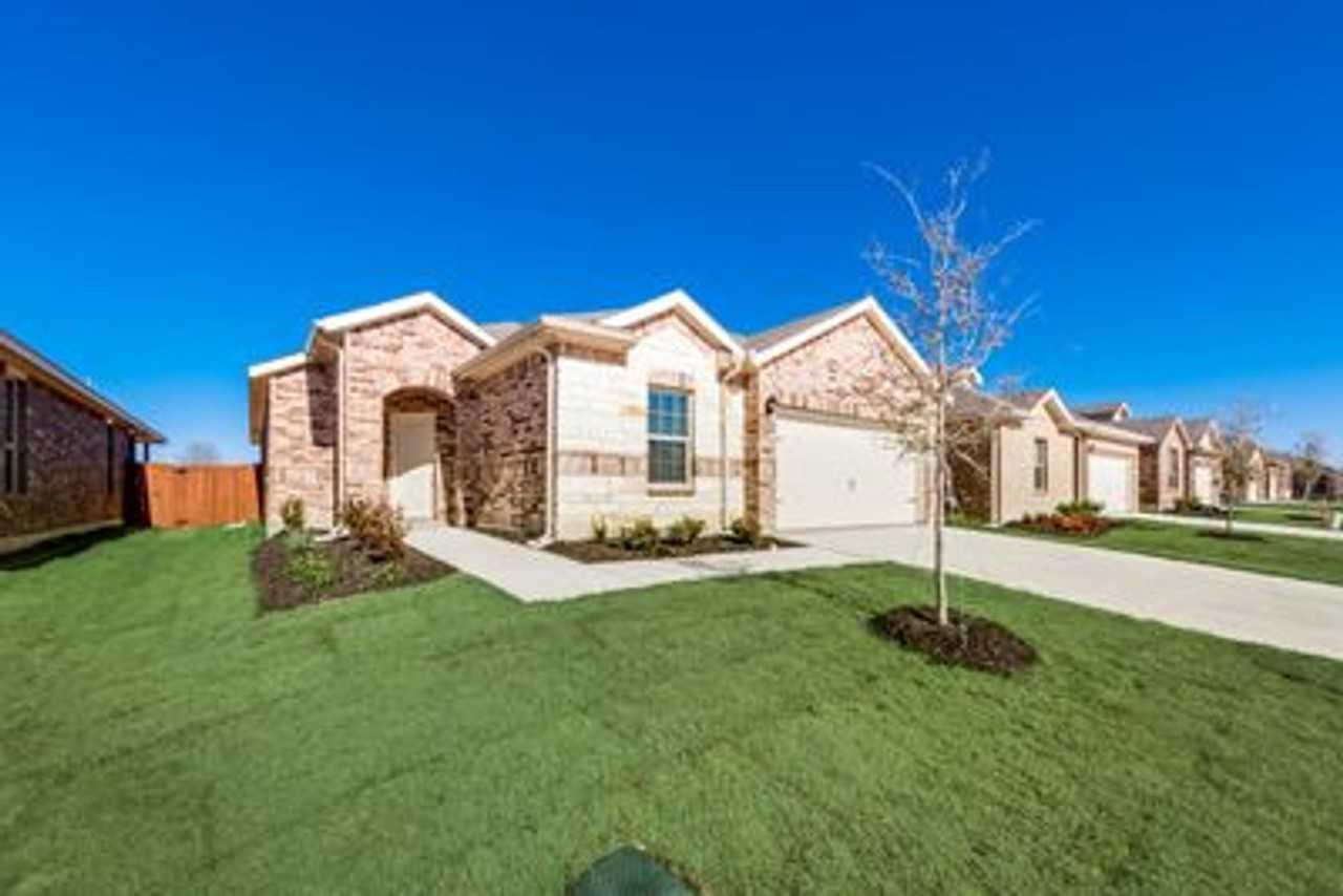 5416 Red Fern Ln - Photo 3 of 33