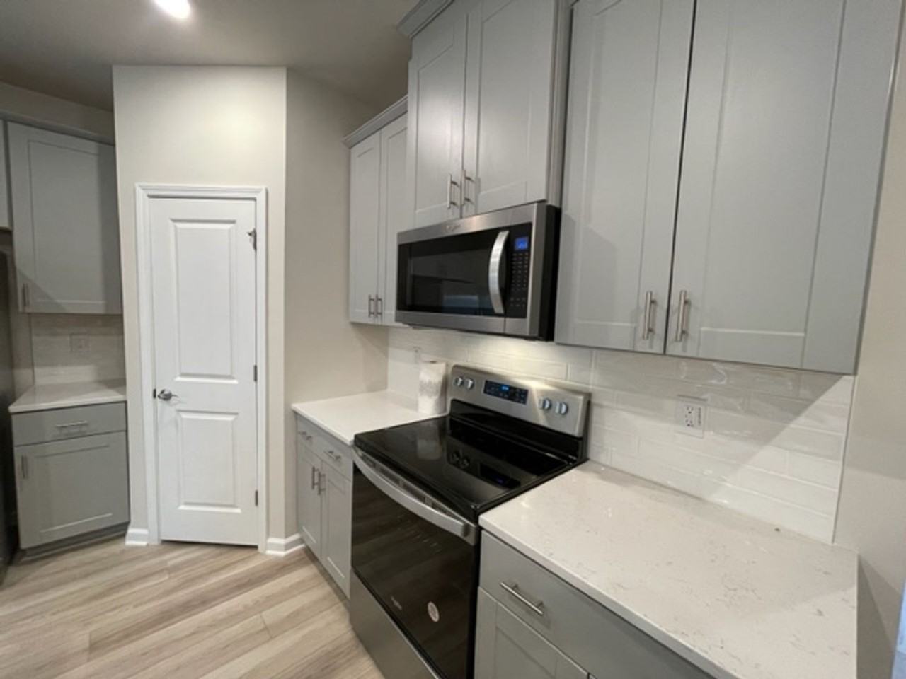 214 Brook Farm Ln - Photo 7 of 29