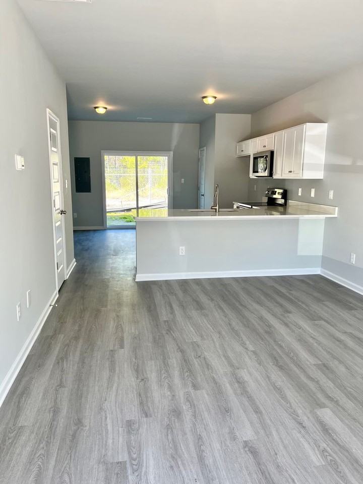 168 Buckhorn Ave - Photo 3 of 9